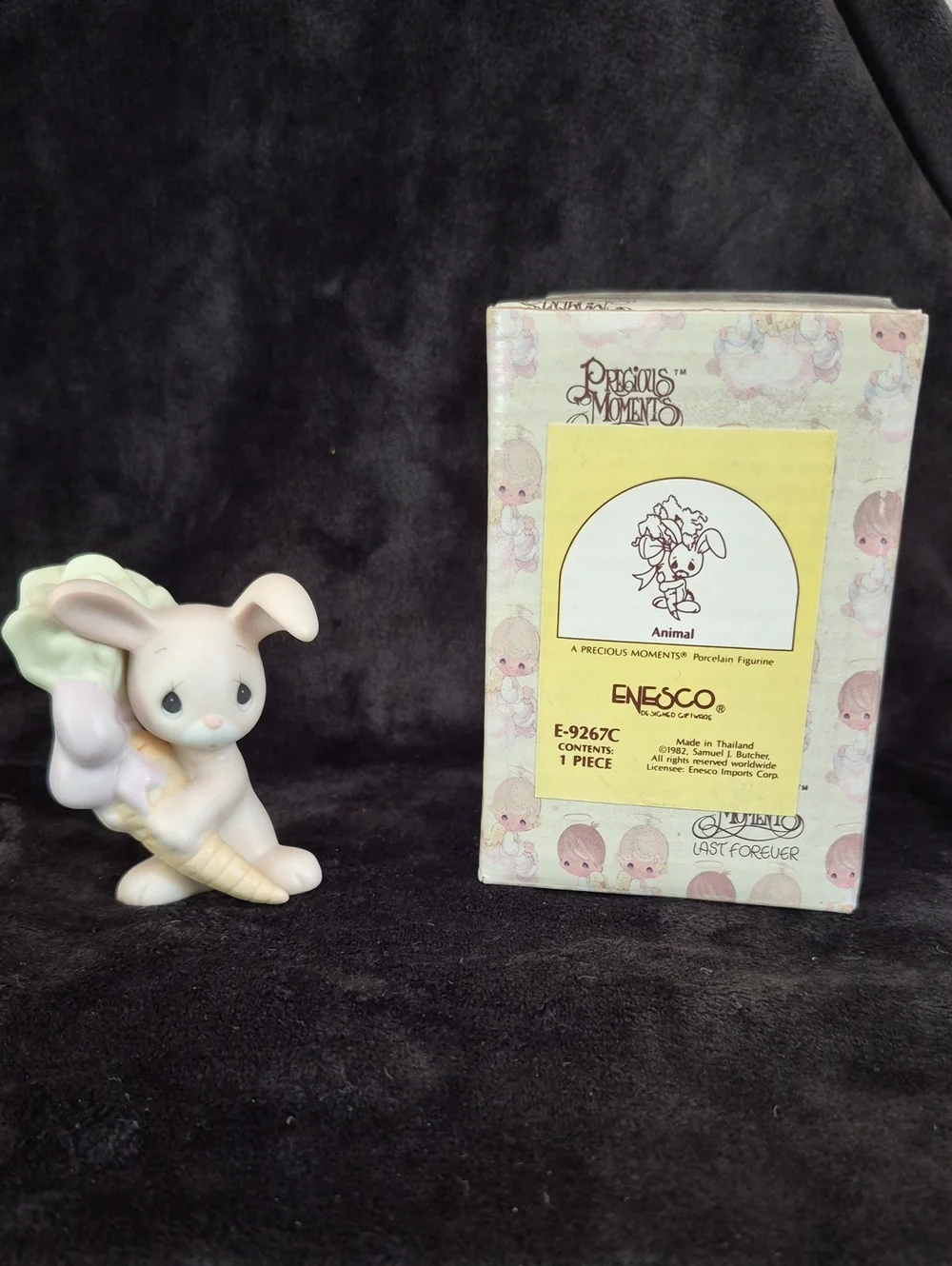 Vintage 1982 Enesco Precious Moments Bunny Rabbit with Carrot (E-9267C)